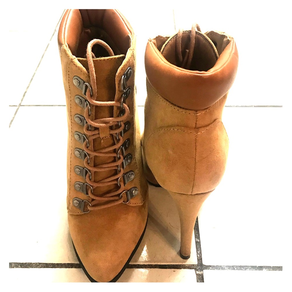 Forever 21 Stiletto Timberland like point booties